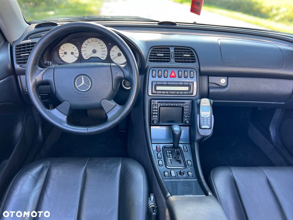 Mercedes-Benz CLK - 22