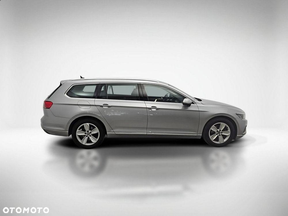 Volkswagen Passat Variant 2.0 TDI Elegance DSG - 7