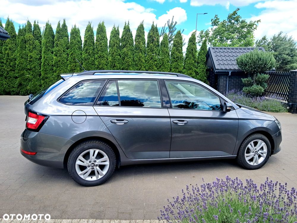Skoda Fabia 1.0 TSI Ambition - 8