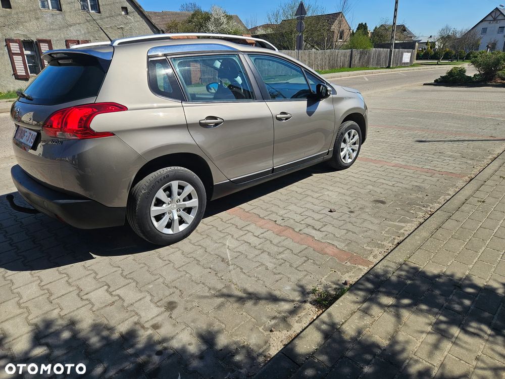 Peugeot 2008 PureTech 82 Style - 4