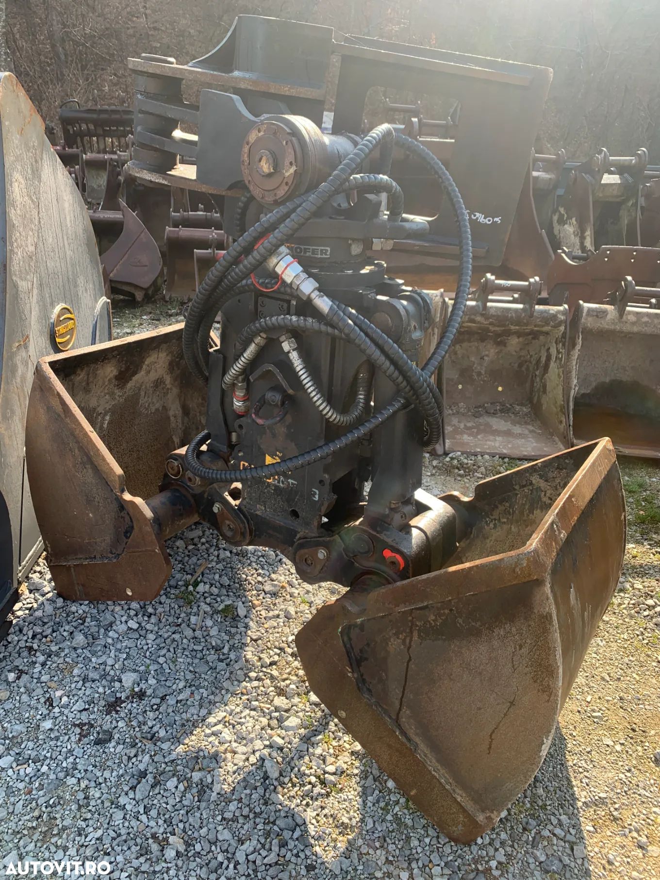 Graifer kinshofer pentru excavatoare de 16-25 tone - 1