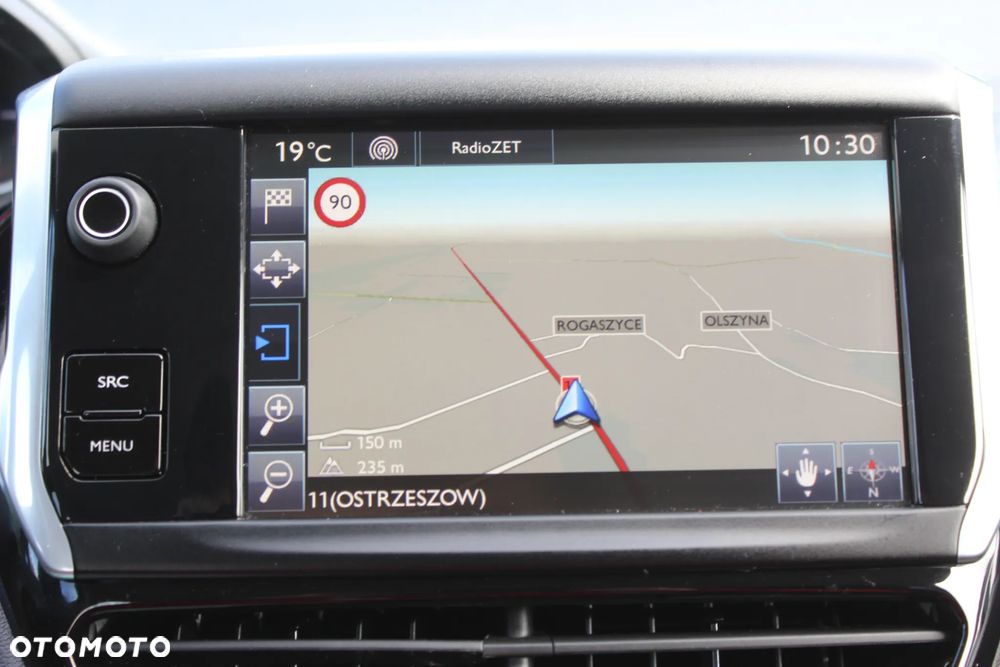 Peugeot 208 1.6 BlueHDi Allure S&S - 18