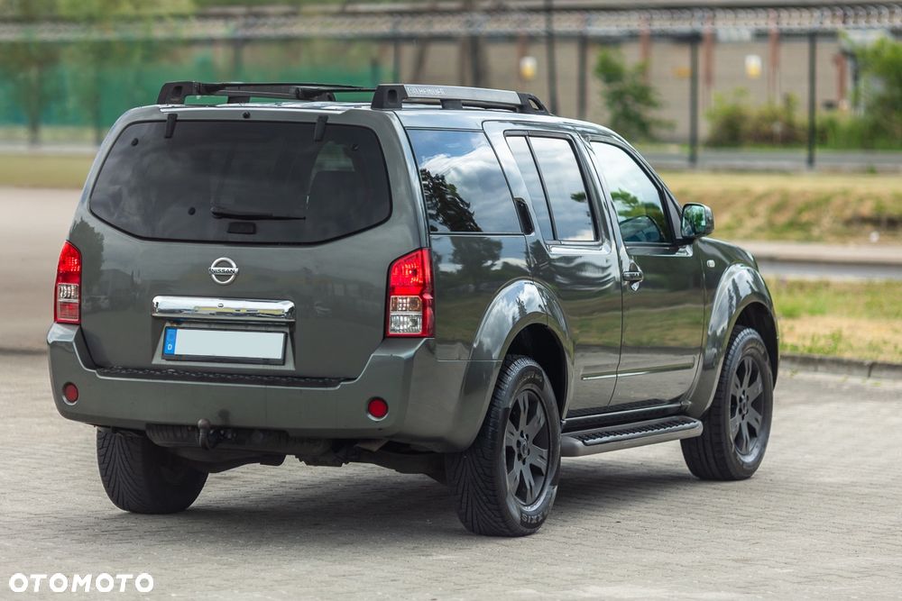 Nissan Pathfinder 2.5 D Platinum - 12