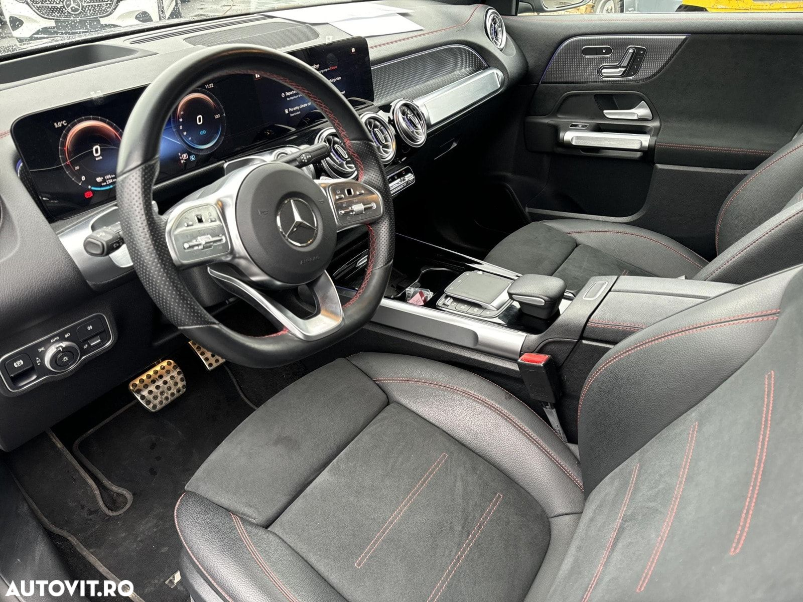 Mercedes-Benz EQB 300 4MATIC - 10