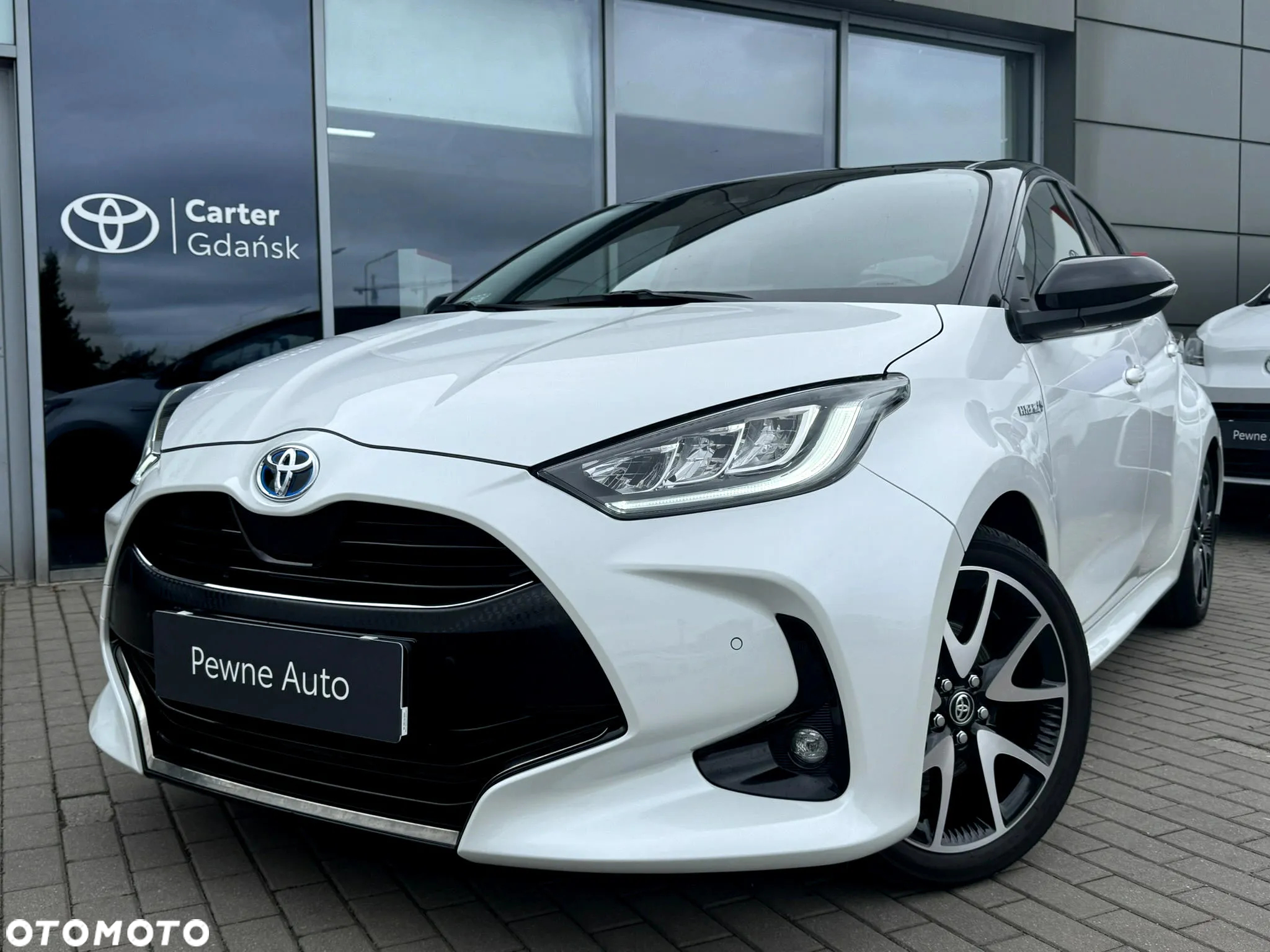 Toyota Yaris Hybrid 1.5 Selection Style - 3