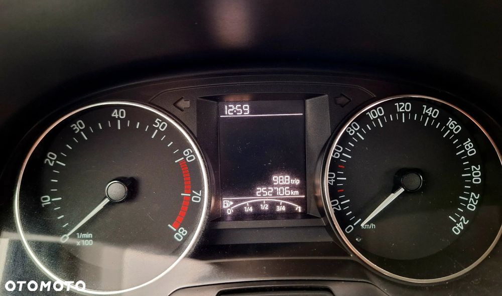 Skoda Fabia 1.0 Ambition - 9