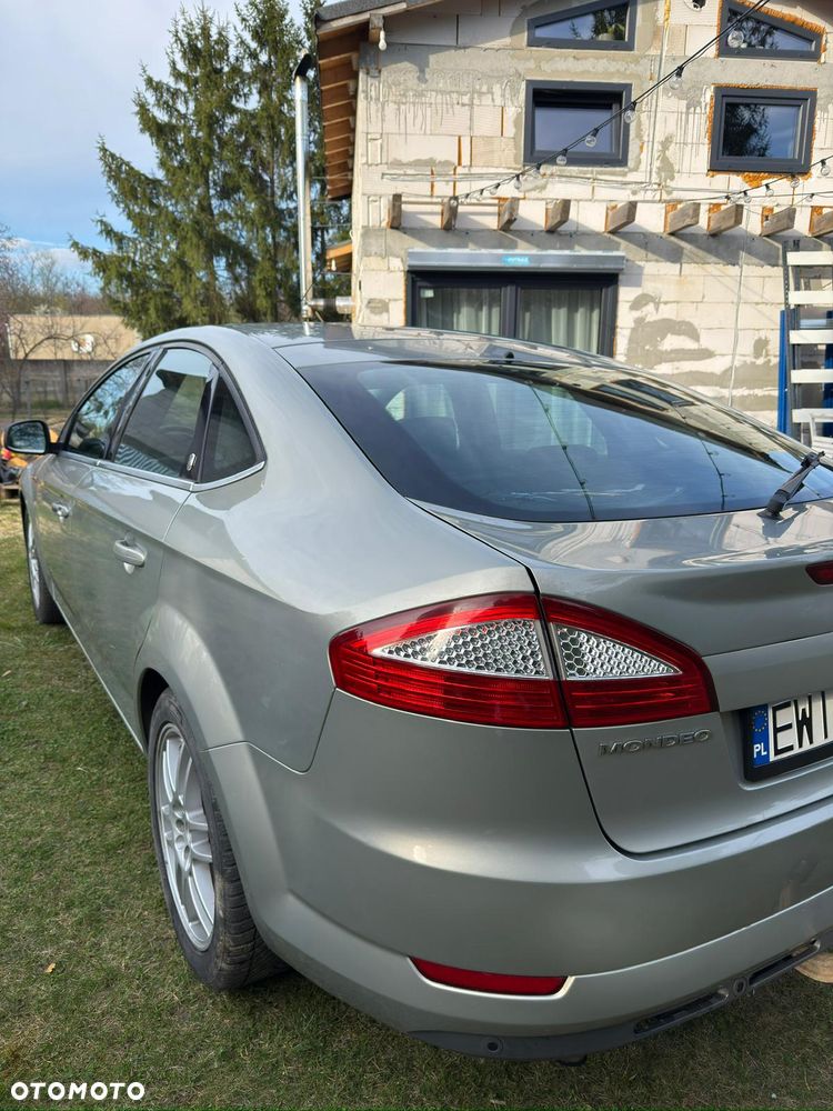 Ford Mondeo 2.3 Ghia - 5