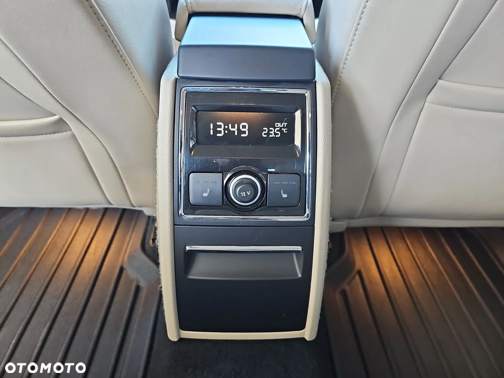 Skoda Superb 2.0 TSI Elegance DSG - 30