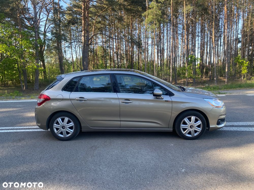 Citroën C4 HDi 115 Exclusive - 6