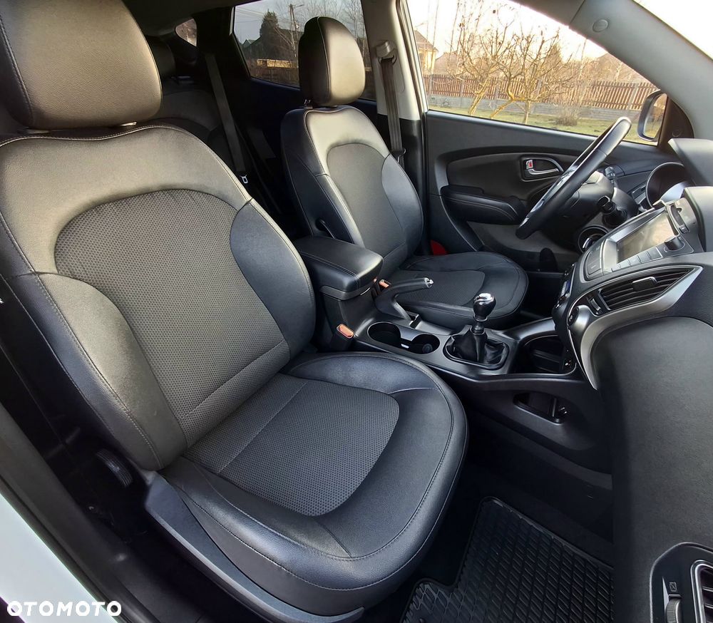 Hyundai ix35 2.0 CRDi 4WD Premium - 26