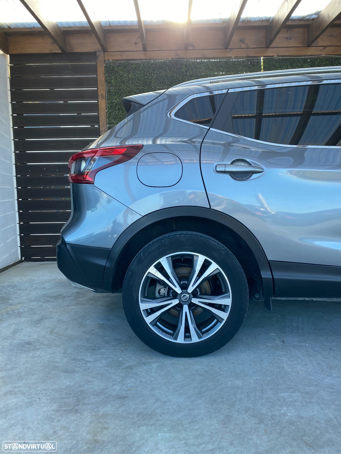 Nissan Qashqai 1.5 dCi N-Connecta - 6