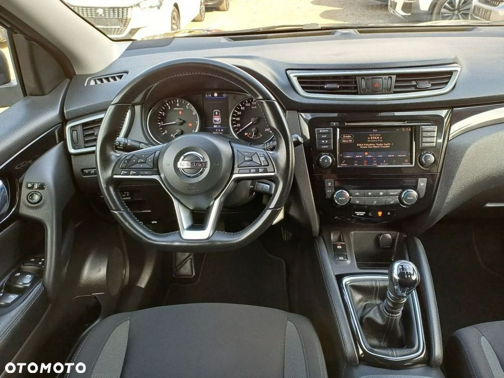 Nissan Qashqai 1.3 DIG-T N-Connecta - 23