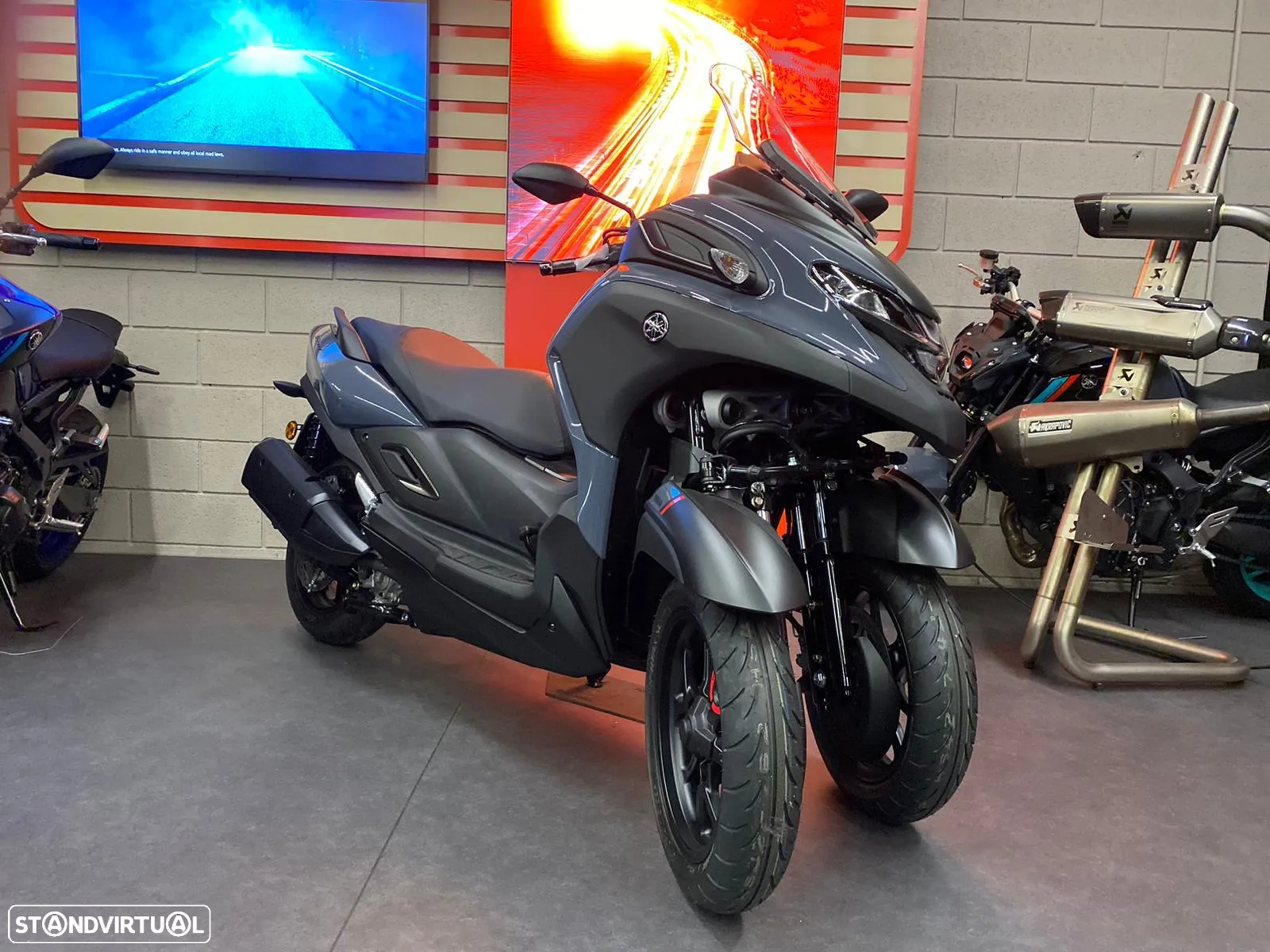 Yamaha Tricity 300cm3 Carta de Carro - 8