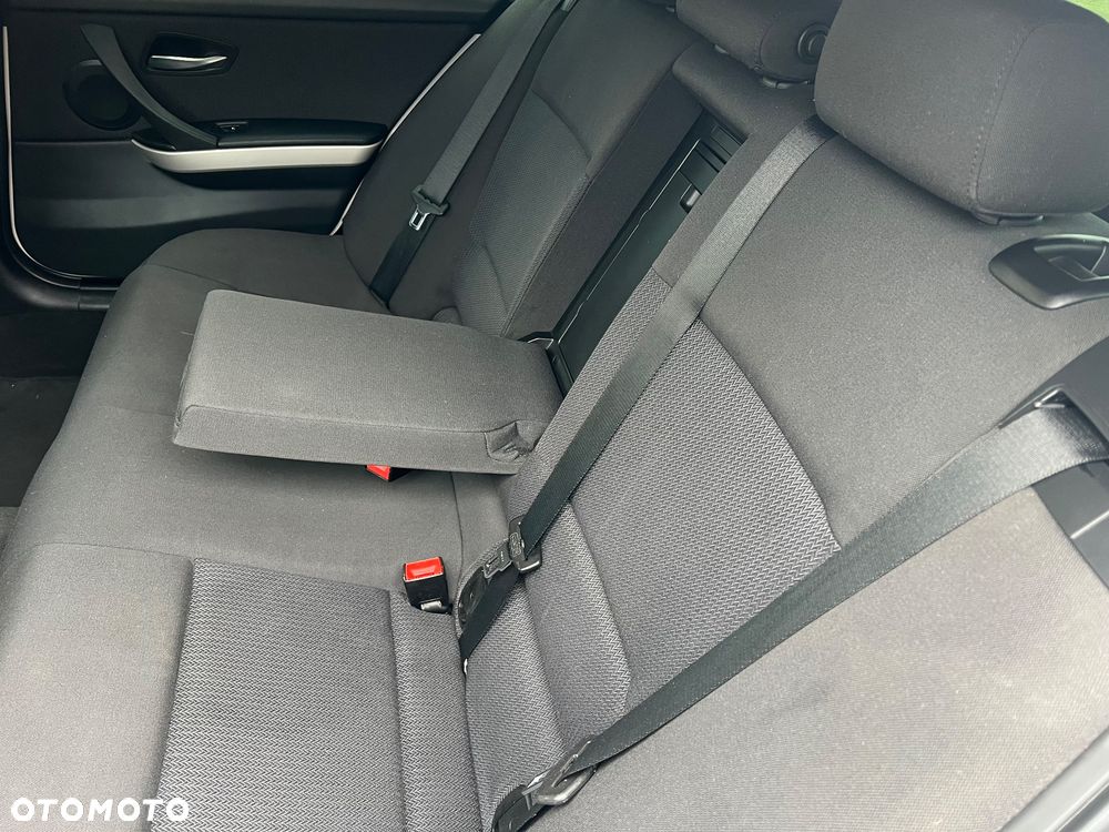 BMW Seria 3 318i Edition Lifestyle - 13