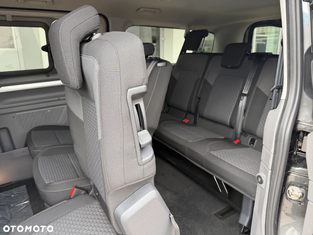 Volkswagen Caravelle - 14