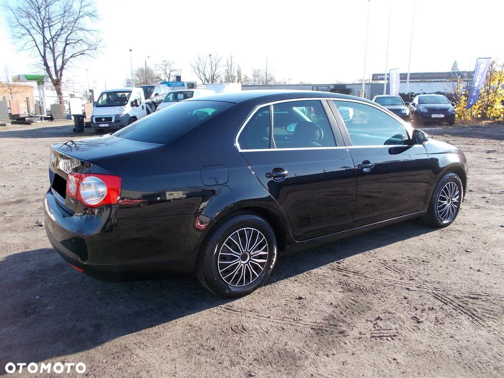 Volkswagen Jetta 1.4 TSI Comfortline - 3