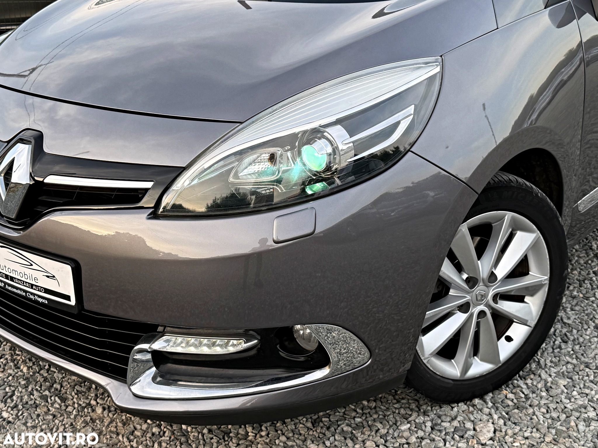 Renault Grand Scenic 1.5 dCi EDC Privilege - 3