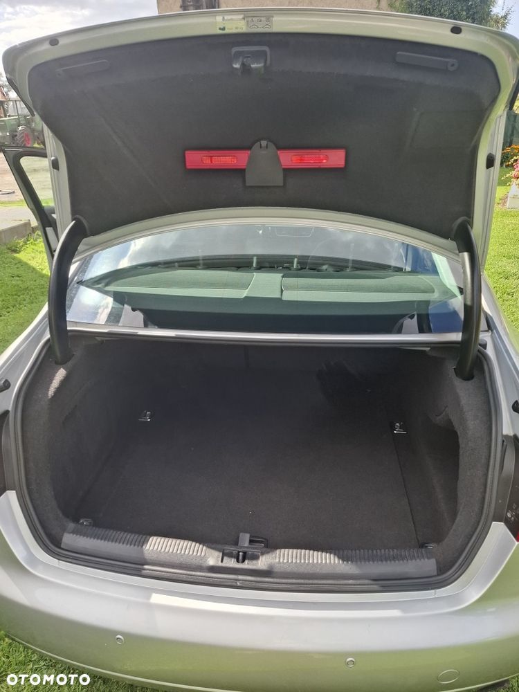 Audi A4 Limousine - 5