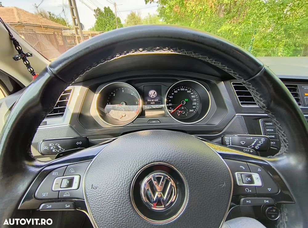 Volkswagen Tiguan 2.0 TDI SCR 4MOTION (BlueMotion Techn.) DSG Comfortline - 28