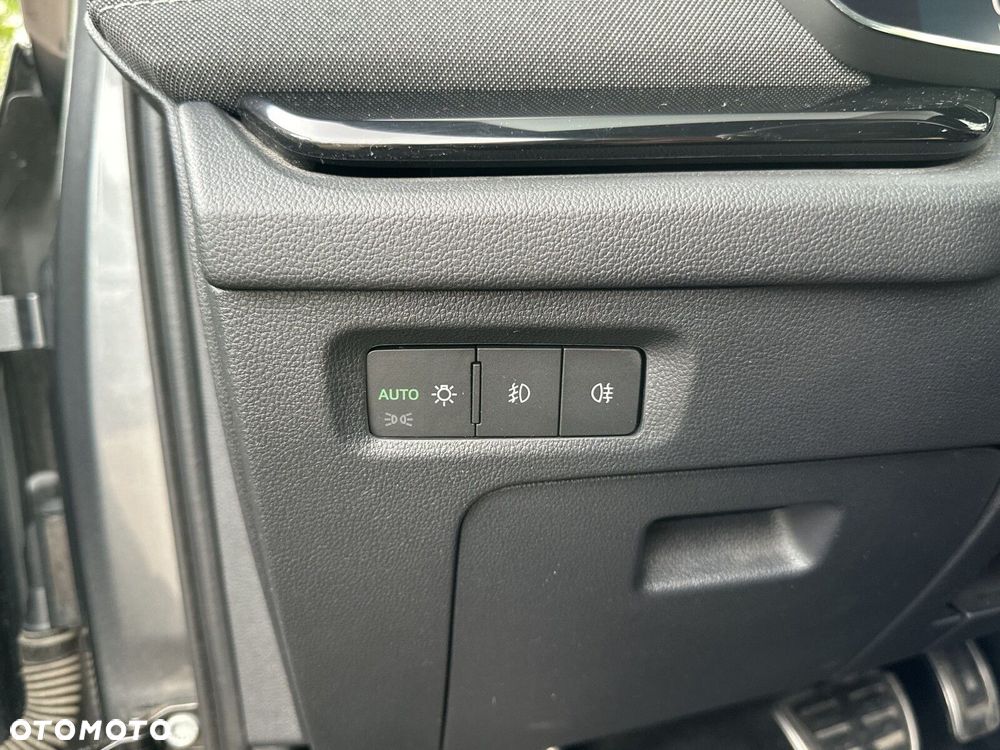 Skoda Octavia 1.5 TSI mHEV Sportline DSG - 30