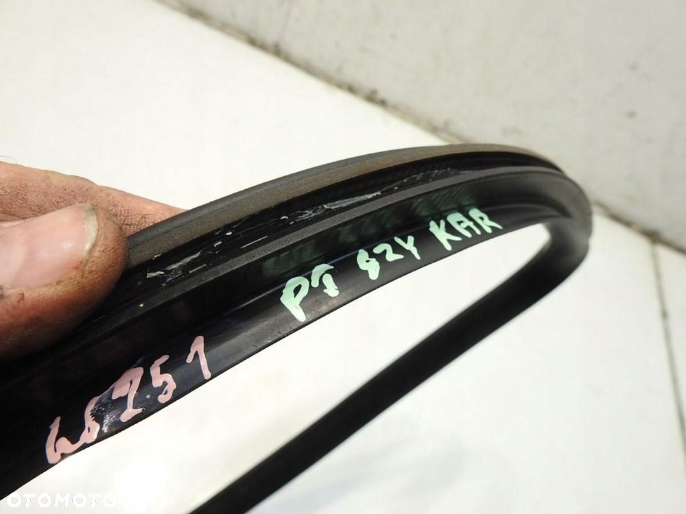 USZCZELKA SZYBY KAROSERYJNEJ PRAWY TYŁ MERCEDES R W251 A2517680624 - 2