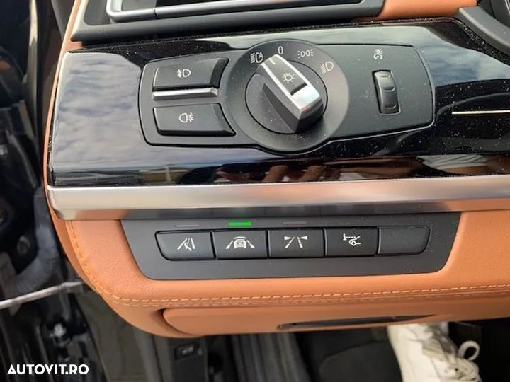 BMW Seria 7 740d xDrive - 5
