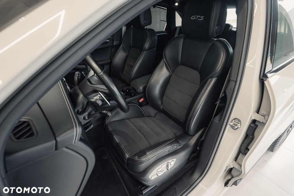 Porsche Macan GTS - 12