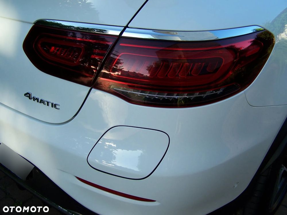 Mercedes-Benz GLC 220 d 4Matic 9G-TRONIC AMG Line - 6