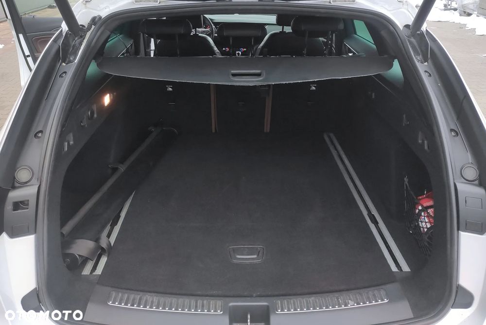 Opel Insignia 2.0 T 4x4 Innovation S&S - 38