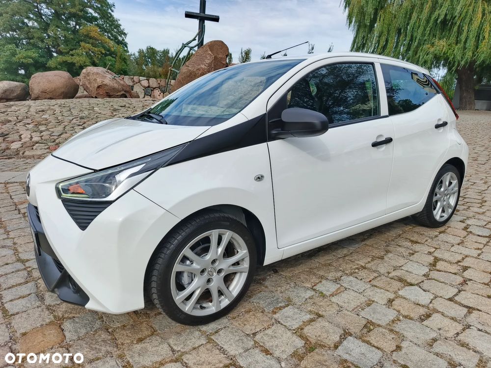 Toyota Aygo x-business - 30