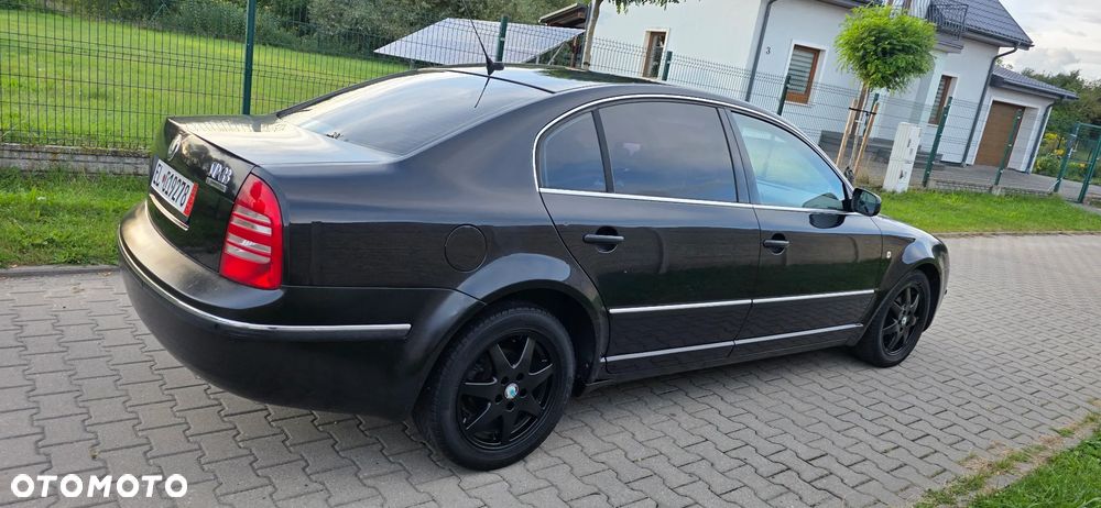 Skoda Superb 2.8 V6 Tiptronic Elegance - 10