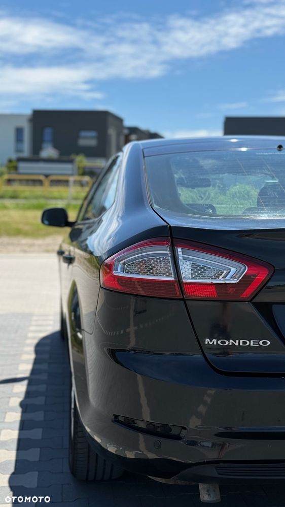 Ford Mondeo 2.0 TDCi Ambiente - 20