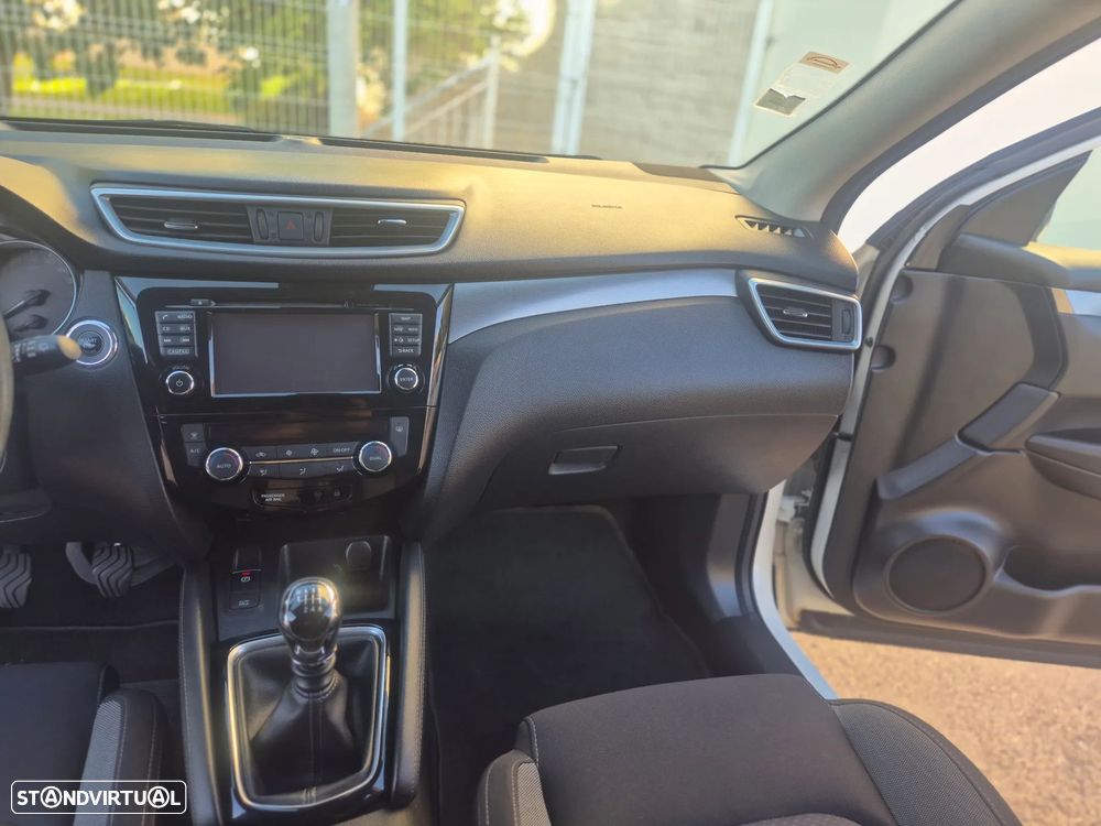 Nissan Qashqai 1.5 dCi N-Connecta - 7