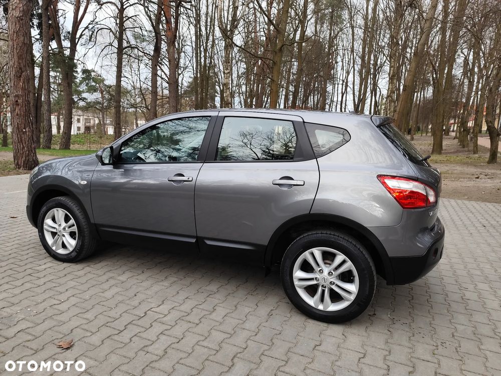 Nissan Qashqai - 11