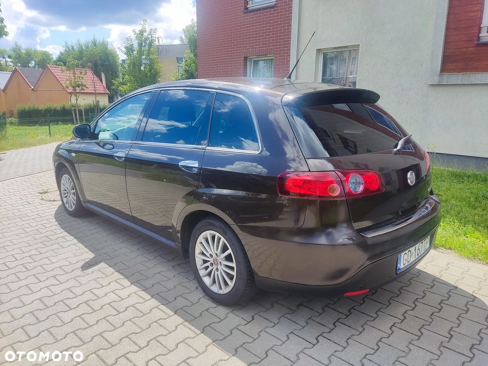 Fiat Croma 1.9 JTD Dynamic - 2