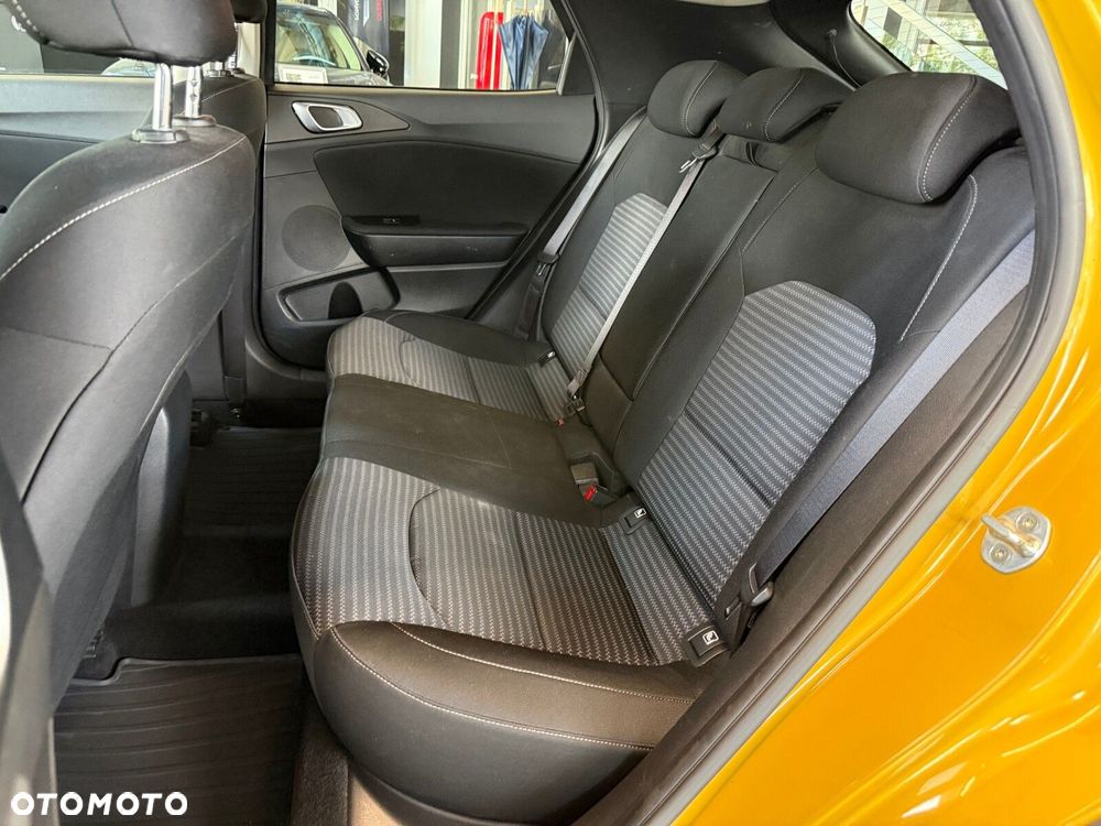 Kia XCeed - 11