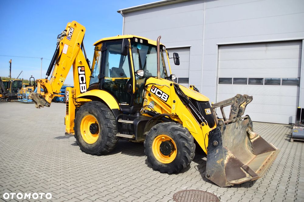 JCB 3CX Sitemaster PLUS - 13