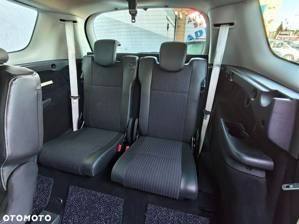 Renault Grand Scenic - 17