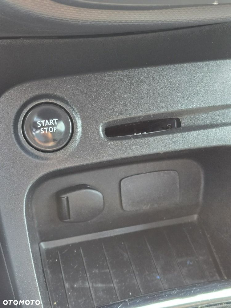 Renault Captur - 36