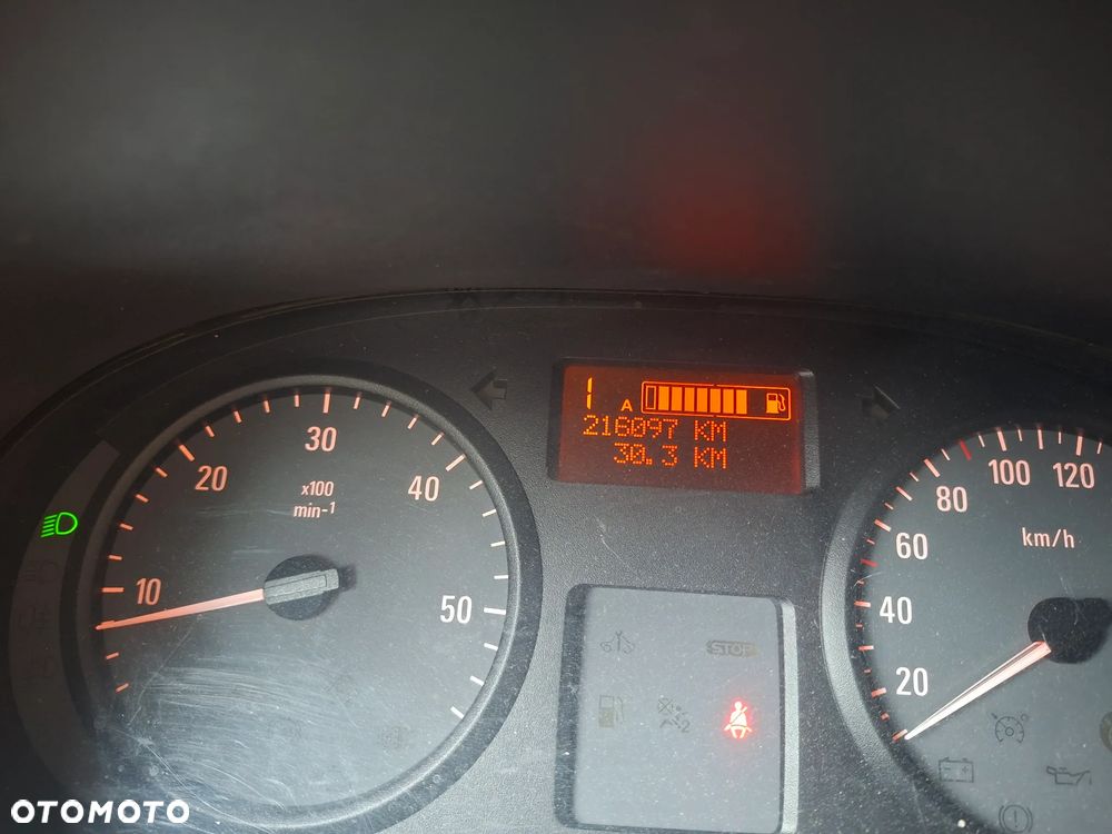 Opel Vivaro - 39