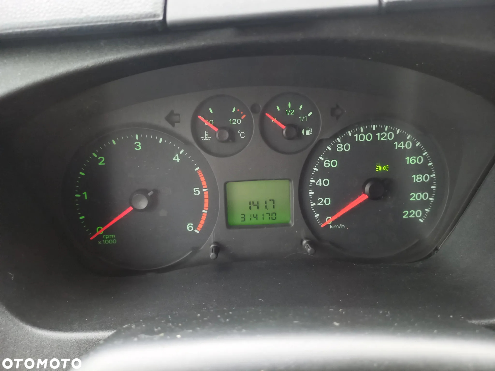 Ford Transit - 19