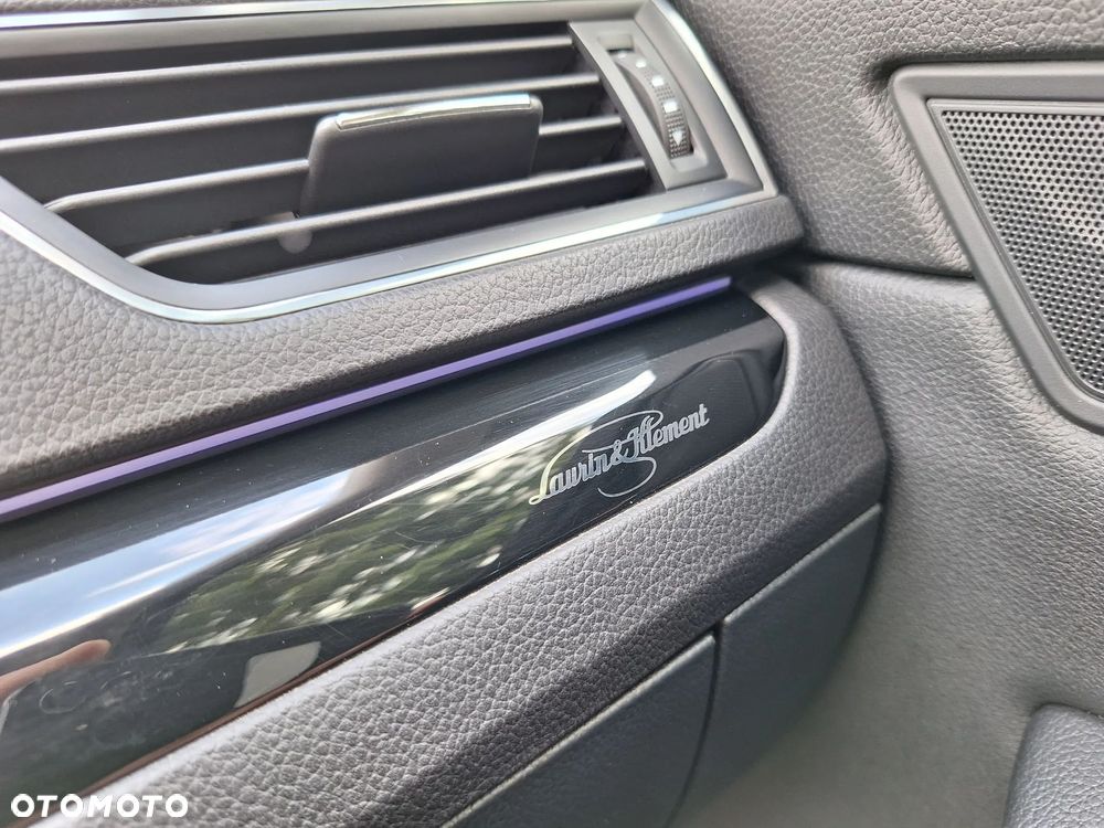 Skoda Superb 2.0 TDI DSG L&K - 19