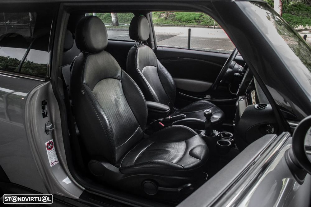 MINI 3 Portas Cooper D - 27
