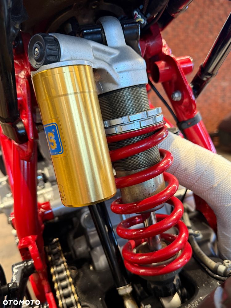 Ducati 999 - 9