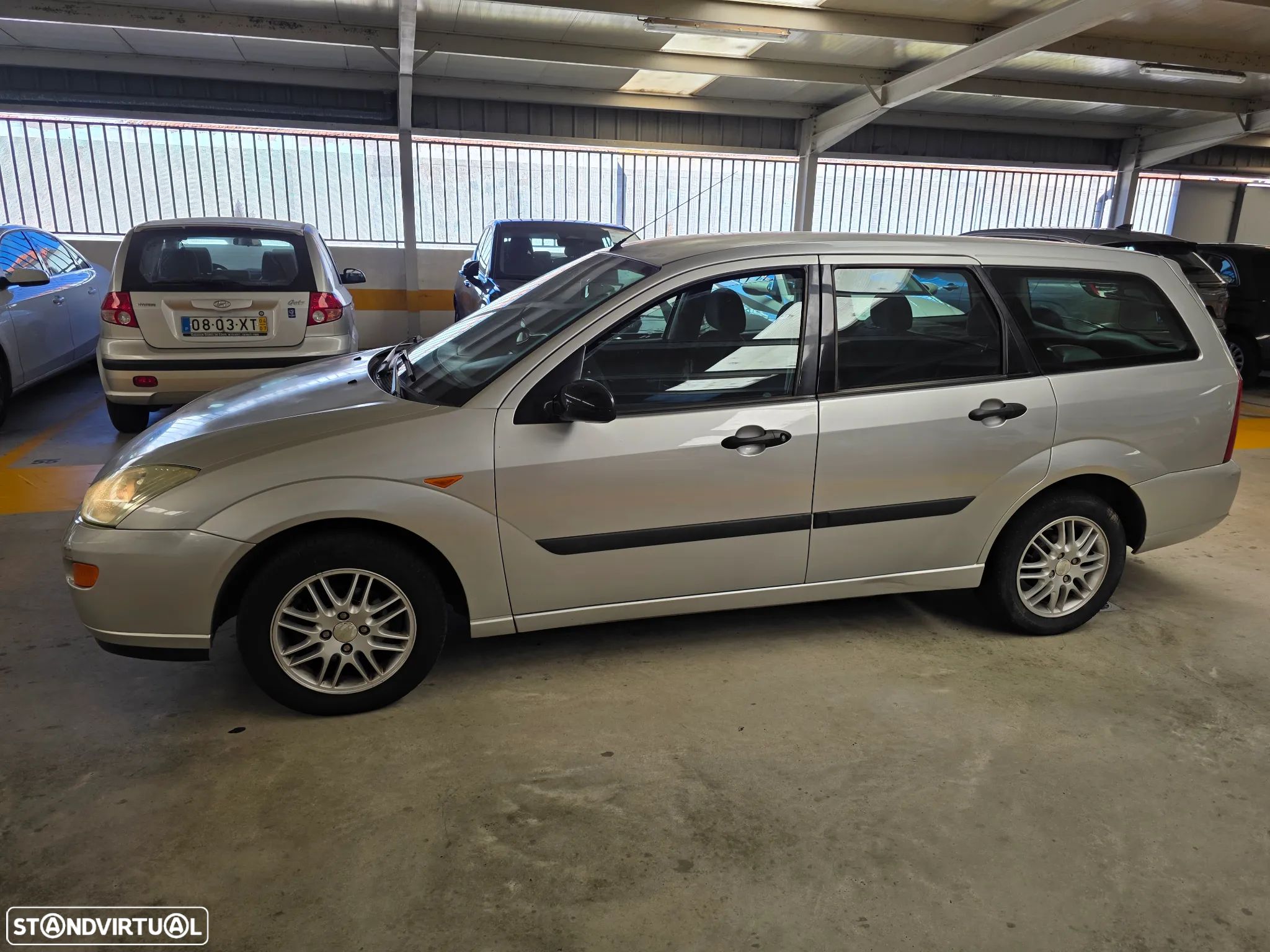 Ford Focus SW 1.4 Ambiente - 1