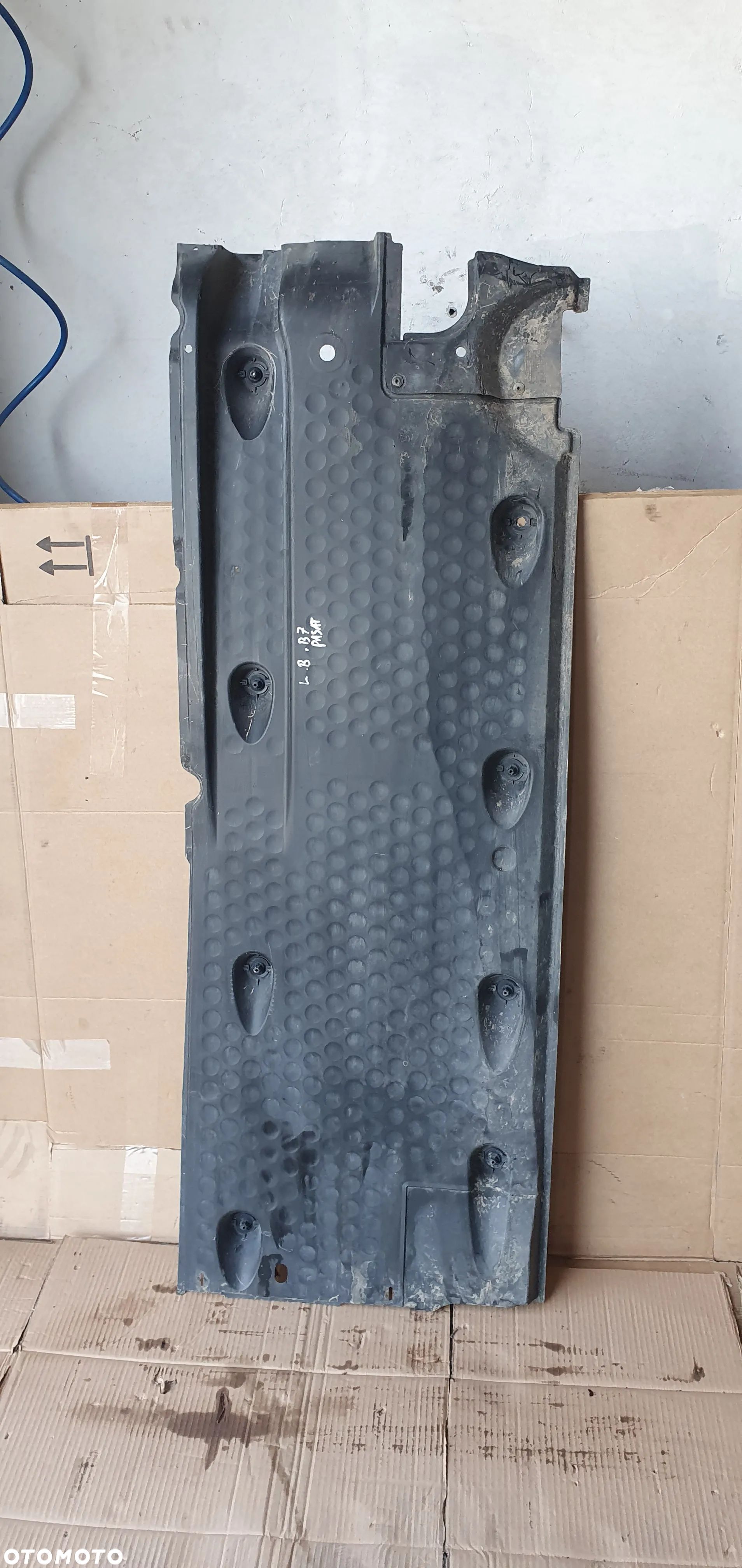 Osłona podwozia płyta lewa VW Passat B7 3C0825201F - 1