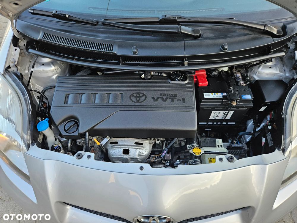 Toyota Yaris 1.33 Prestige - 34