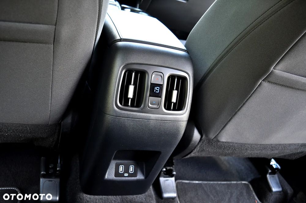 Hyundai Tucson 1.6 T-GDi HEV Executive 2WD - 24
