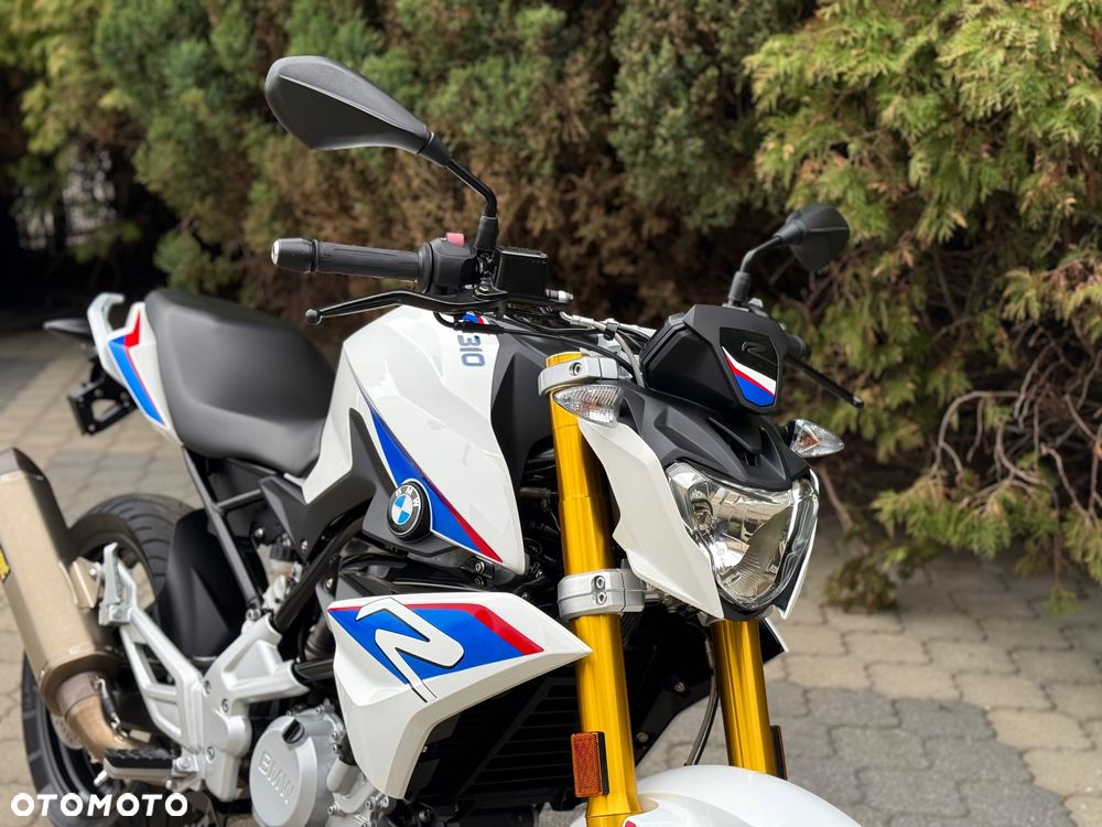 BMW G - 9