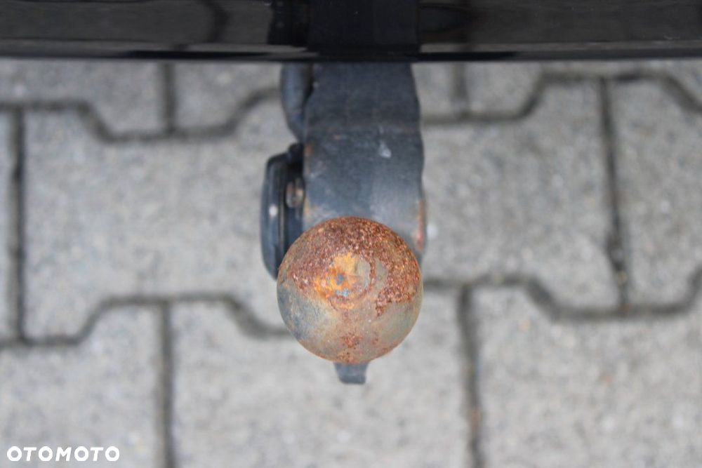 Volkswagen Passat - 16